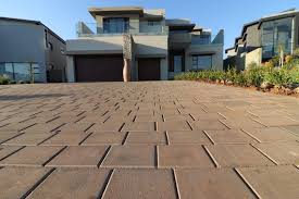 Best Concrete Driveway Installation  in Guttenberg, IA